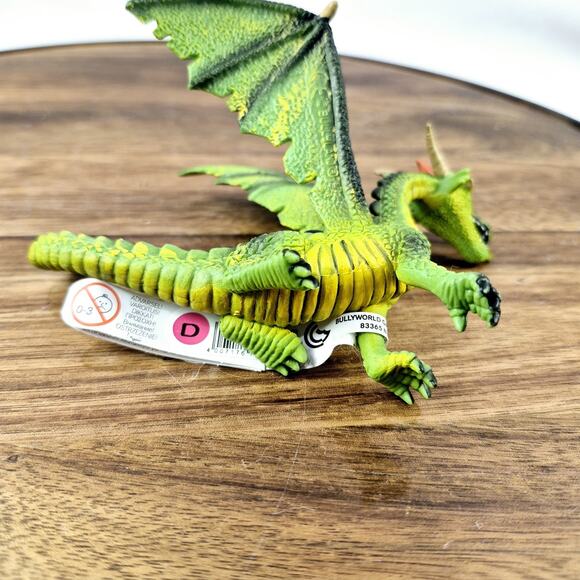 Bullyland Dragon Sitting Green Animal Figure 75593 NEW IN STOCK - Picture 4 of 7